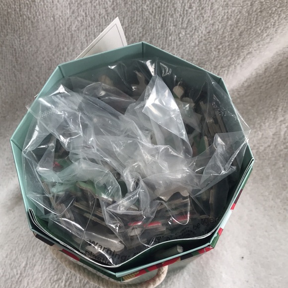 Hallmark Nutcracker Cheer Jigsaw Puzzle 550 pc NEW for Christmas - Picture 5 of 6